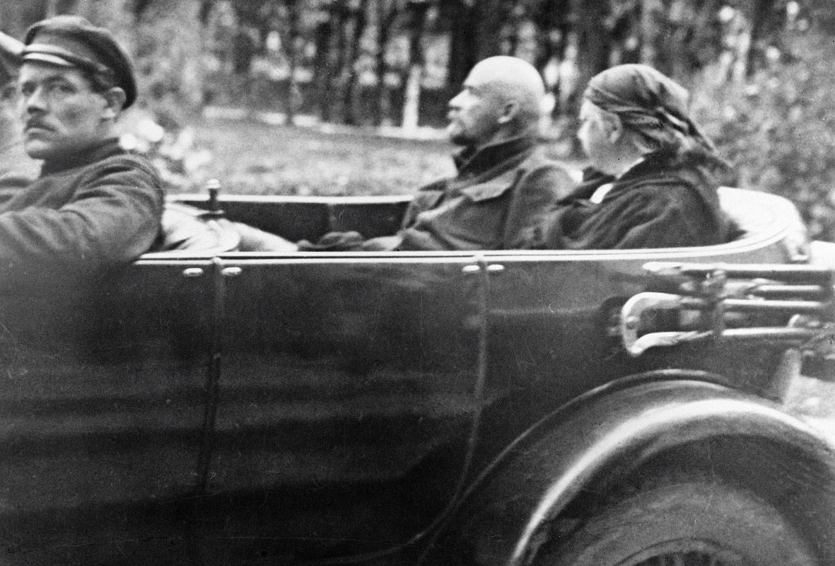 Отрывок из книги «Ленин» Льва Данилкина