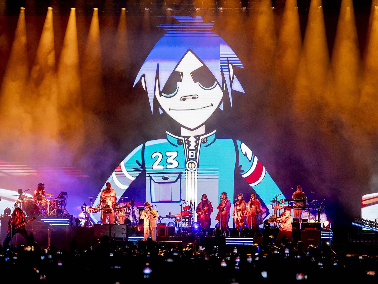 Фразу на русском языке услышали в новом треке Gorillaz